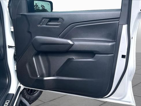 Used 2024 Chevrolet Colorado Trail Boss w/ Technology Package AWD/4WD image 24