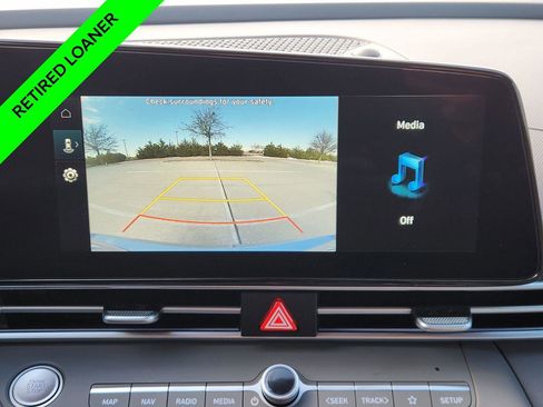 New 2025 Hyundai Elantra SEL image 16