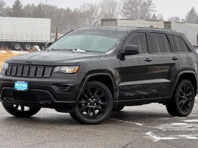 Used 2019 Jeep Grand Cherokee Altitude