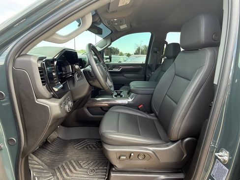 Used 2025 Chevrolet Silverado 2500 LTZ w/ Trail Boss Package AWD/4WD image 11
