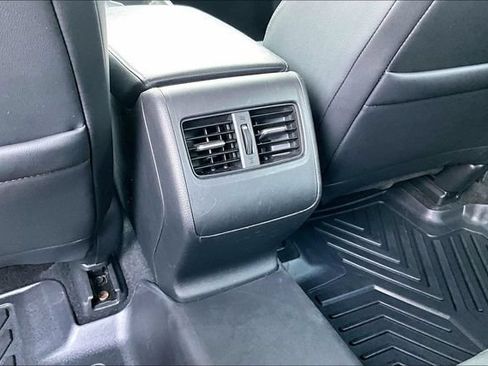 Used 2018 Honda Accord EX-L image 10
