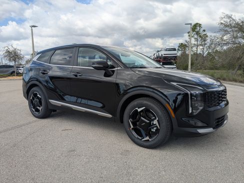 New 2026 Kia Sportage EX FWD image 2