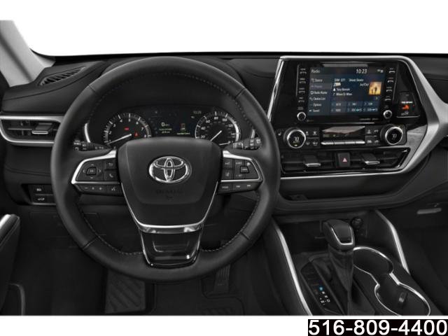 Used 2021 Toyota Highlander XLE AWD/4WD image 8