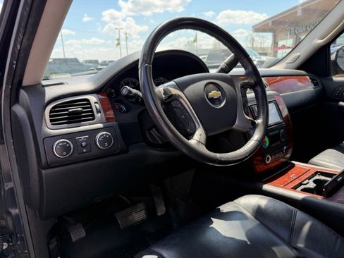 Used 2009 Chevrolet Tahoe LTZ AWD/4WD image 18