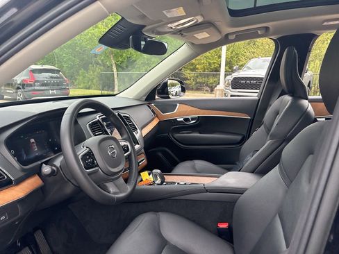 Used 2023 Volvo XC90 B6 Plus w/ Protection Package Premier image 19