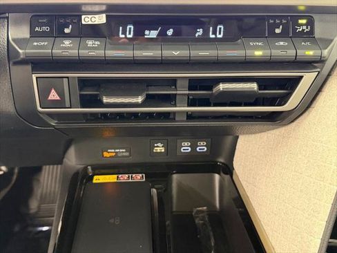Certified 2026 Toyota Camry XLE FWD image 35