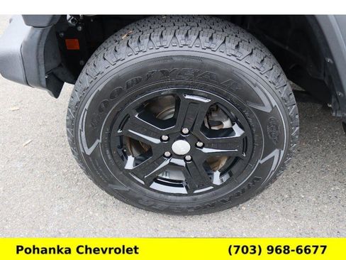 Used 2018 Jeep Wrangler Sport image 26