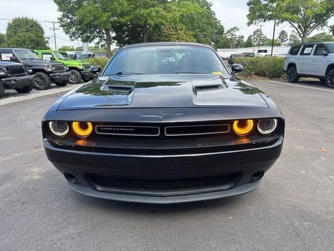 Used 2016 Dodge Challenger SXT w/ Super Sport Group (SS/T) RWD image 2
