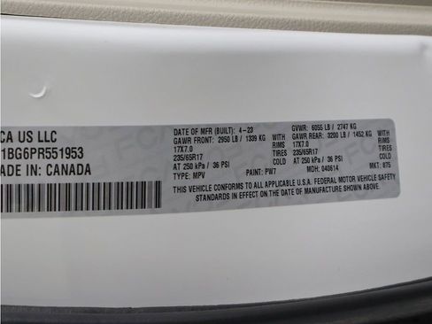 Used 2023 Chrysler Pacifica Touring-L image 50