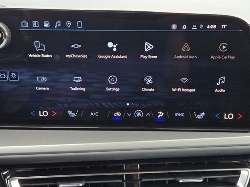 New 2026 Chevrolet Traverse LT w/ Sun and Wheel Package FWD image 8