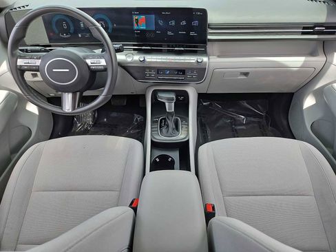 Certified 2025 Hyundai Kona SEL FWD image 15