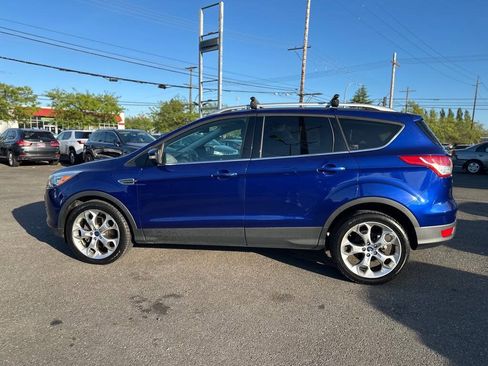 Used 2014 Ford Escape Titanium w/ Equipment Group 401A AWD/4WD image 10