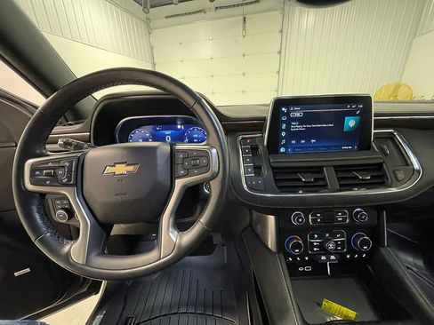 Used 2023 Chevrolet Suburban Premier AWD/4WD image 45