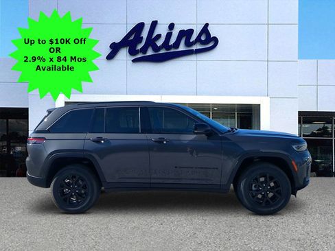 New 2026 Jeep Grand Cherokee Altitude RWD image 1