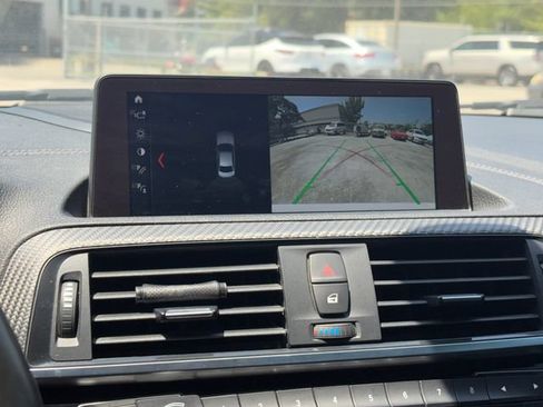 Used 2018 BMW M2 RWD image 18
