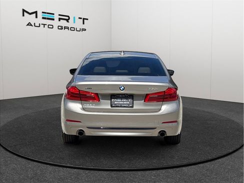 Used 2017 BMW 530i xDrive AWD/4WD image 8