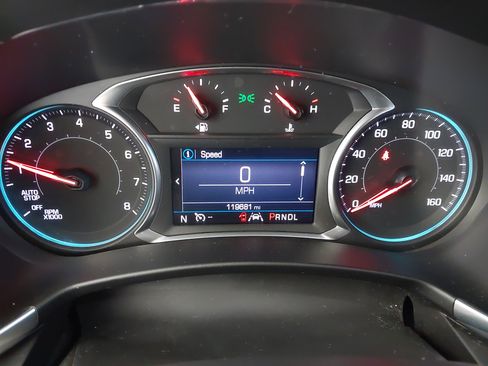 Used 2020 Chevrolet Equinox LT FWD image 18