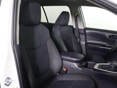 Used 2025 Toyota RAV4 LE image 24