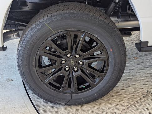 New 2025 Ford F150 Platinum w/ FX4 Off-Road Package image 11