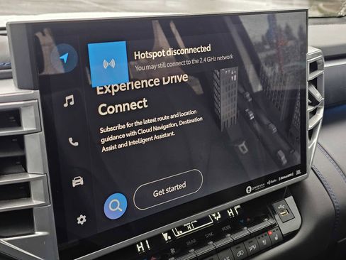 Used 2024 Toyota Sequoia Platinum image 28