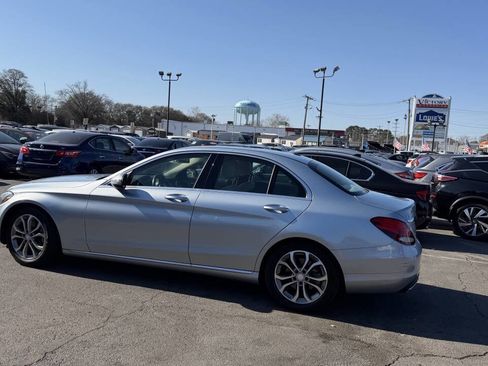 Used 2017 Mercedes-Benz C 300 Sedan image 11