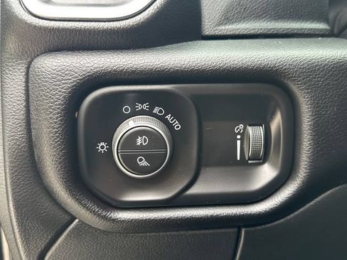 Certified 2025 RAM 2500 Big Horn AWD/4WD image 26