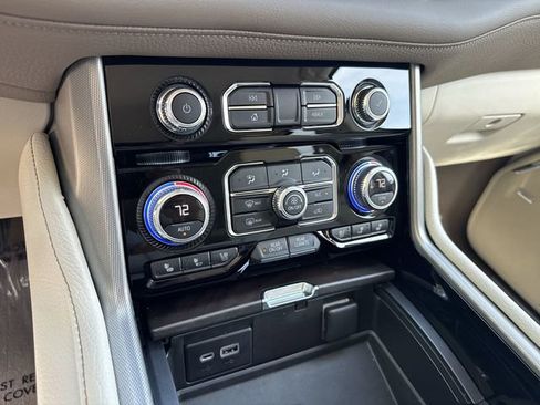 Used 2021 GMC Yukon Denali image 24