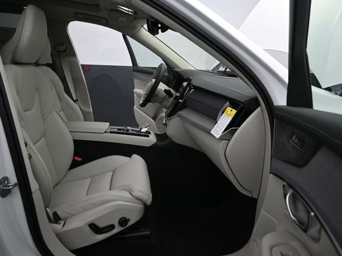 New 2026 Volvo XC90 B6 Ultra w/ Lounge Package AWD/4WD image 15