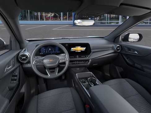 New 2027 Chevrolet Equinox LT w/ LPO, Floor Liner Package FWD image 15