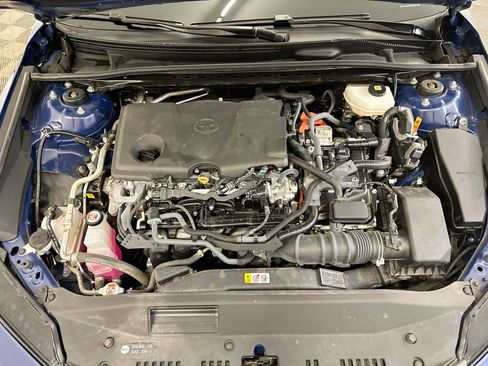 Used 2025 Toyota Camry SE FWD image 33