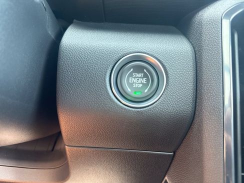 New 2026 GMC Acadia AT4 w/ Luxury Package AWD/4WD image 17