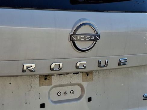 Certified 2023 Nissan Rogue SV image 30