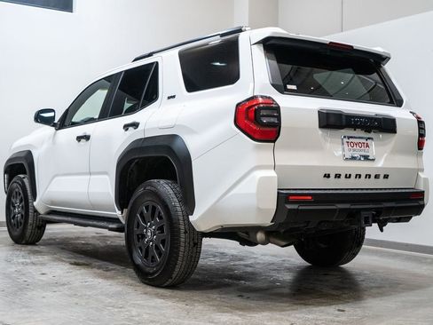 Used 2025 Toyota 4Runner SR5 image 4
