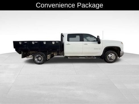 Used 2024 Chevrolet Silverado 3500 LT w/ Convenience Package image 6