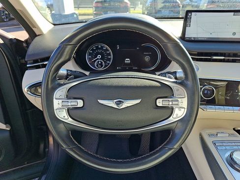Used 2023 Genesis GV70 2.5T Select w/ Select Package image 21
