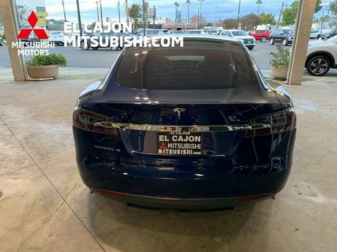 Used 2015 Tesla Model S 70D image 4