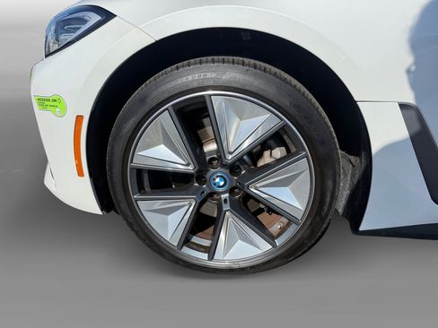 Used 2023 BMW i4 eDrive35 w/ Premium Package RWD image 9