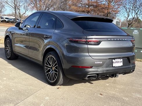 Used 2021 Porsche Cayenne Base image 9