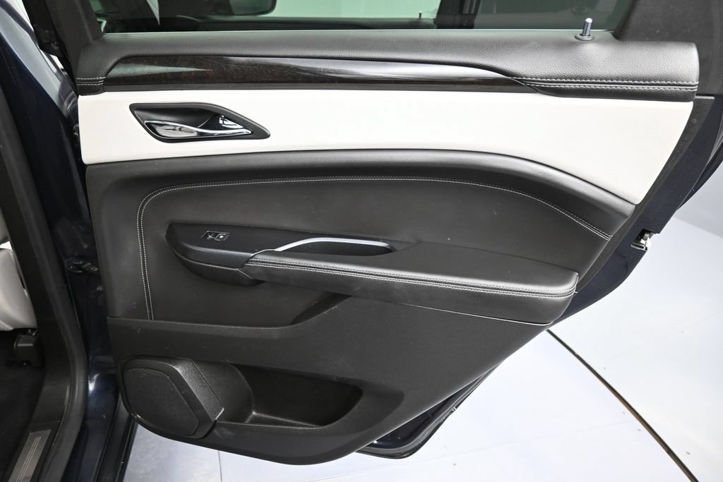 Used 2016 Cadillac SRX Luxury AWD/4WD image 21