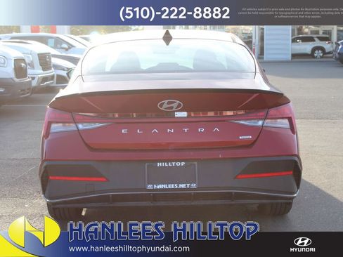 New 2025 Hyundai Elantra SEL image 8