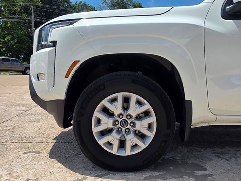 Used 2023 Nissan Frontier SV w/ SV Convenience Package AWD/4WD image 28