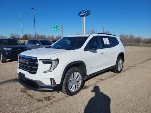 Used 2024 GMC Acadia Elevation image 18