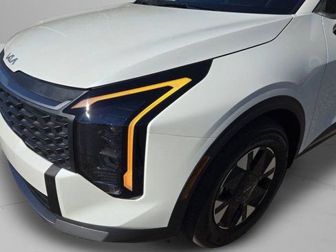 New 2026 Kia Sportage LX FWD image 41
