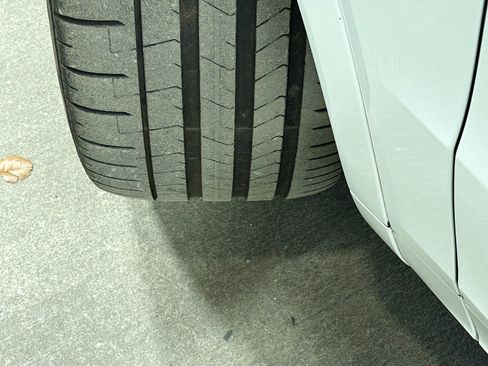 Certified 2025 Porsche Cayenne Turbo image 43