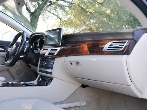 Used 2018 Mercedes-Benz CLS 550 image 24