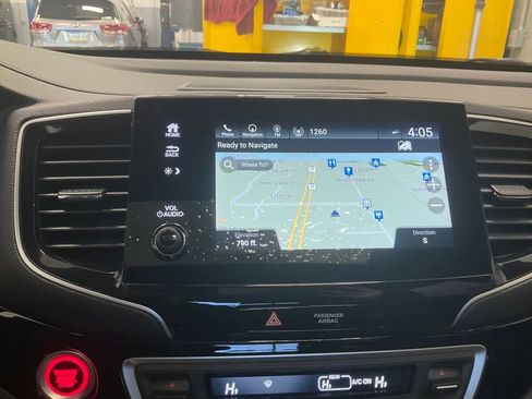 Used 2022 Honda Pilot Touring image 23