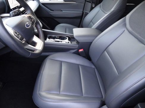 Used 2026 Ford Explorer Active w/ Active Comfort Package AWD/4WD image 6