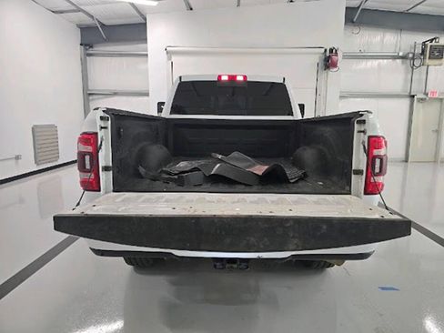 Used 2022 RAM 2500 Laramie AWD/4WD image 7