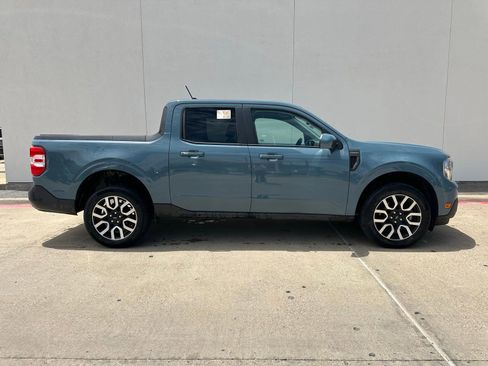 Used 2022 Ford Maverick Lariat w/ Lariat Luxury Package FWD image 2