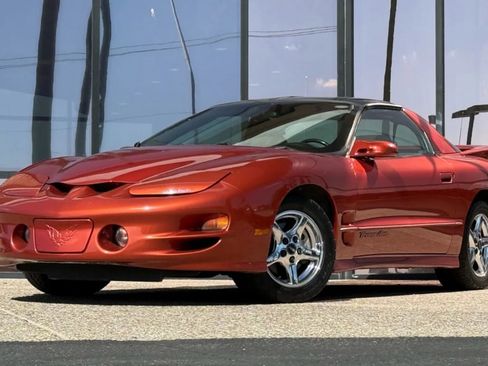 Used 2002 Pontiac Firebird Formula image 2